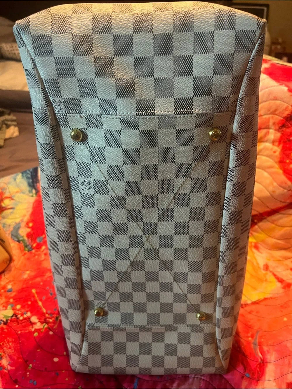 Checkered crème and grey bag with pouch